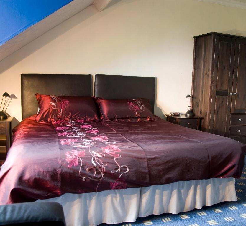 The Rosemont Hotel Yelverton Room photo